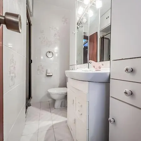 3 Bedroom In *
